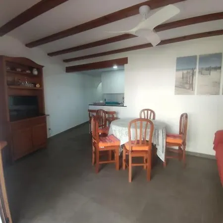 Apartamento Bajo En Primera Línea De Playa