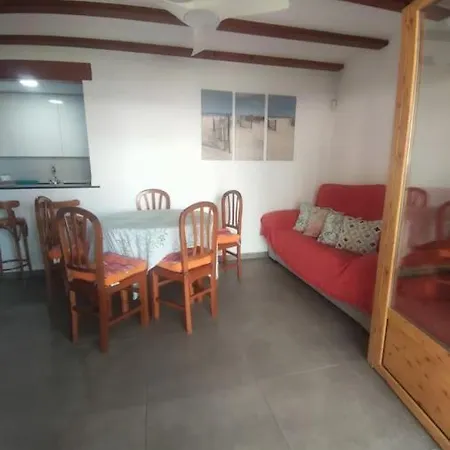 Bajo En Primera Línea De Playa