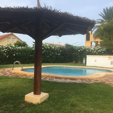 Bajo En Primera Línea De Playa Apartamento