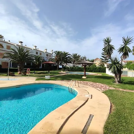 Bajo En Primera Linea De Playa Apartment *