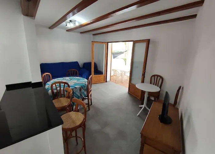 Bajo En Primera Linea De Playa デニア