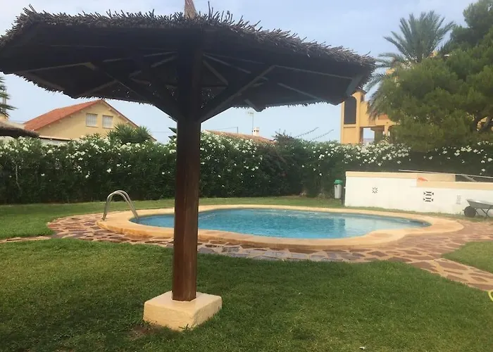 Bajo En Primera Linea De Playa アパート